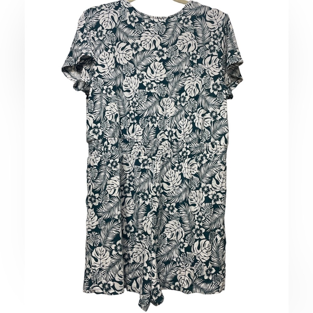 Loft Beach Floral Tie Cutout Romper Size L Precious Emerald - Picture 5 of 6